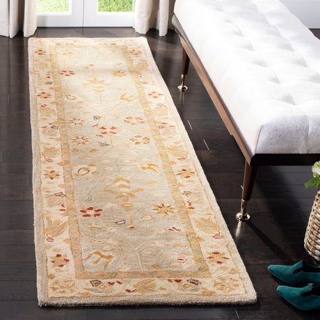 Safavieh Anatolia An559B Taupe/Beige Rug.
