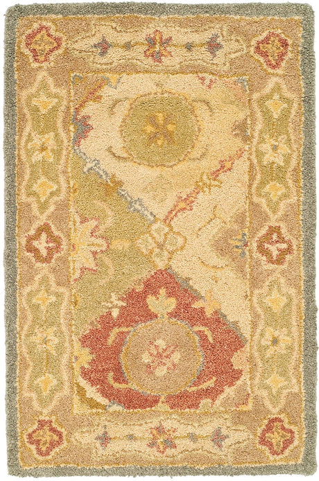 Safavieh Antiquities At316A Multi / Beige Rugs.