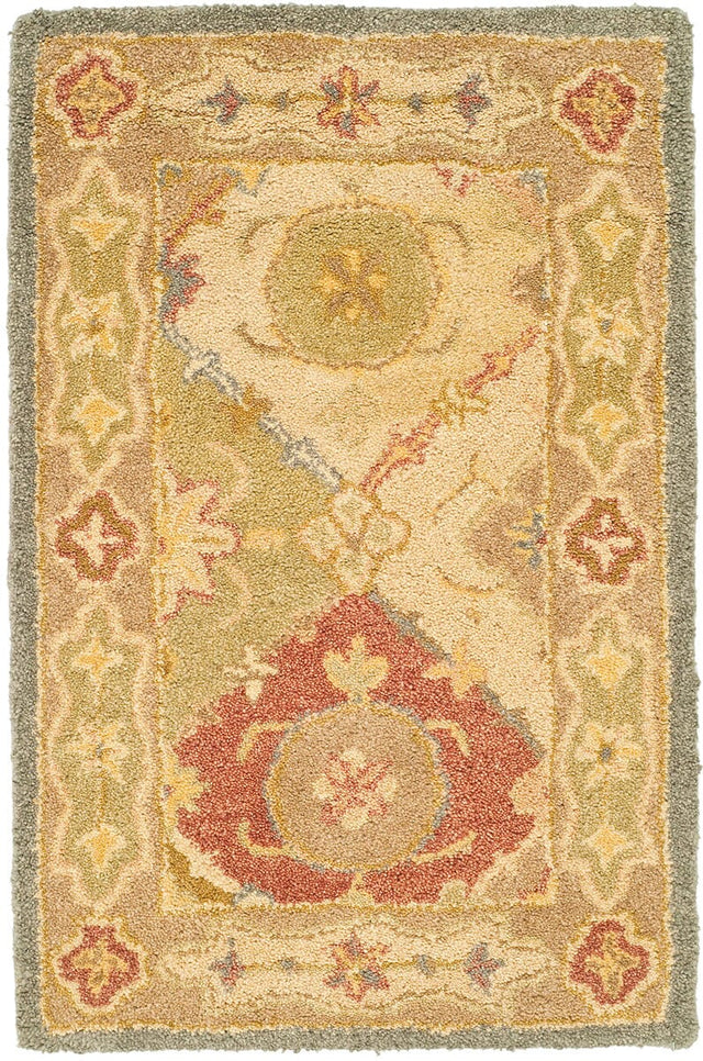 Safavieh Antiquities At316A Multi / Beige Rugs.