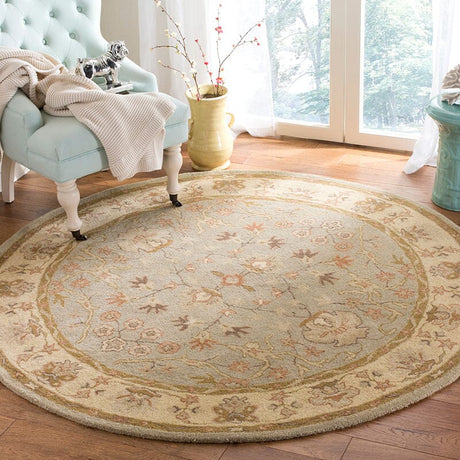 Safavieh Antiquity At62A Light Grey / Beige Rugs.