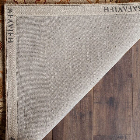 Safavieh Antiquity At816B Grey Beige / Sage Rugs.