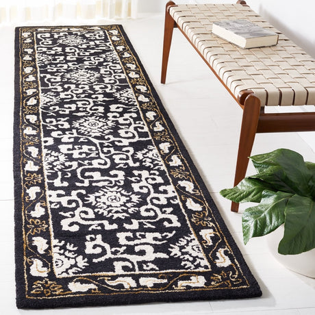 Safavieh Antiquity At860Z Black/Ivory Rug.