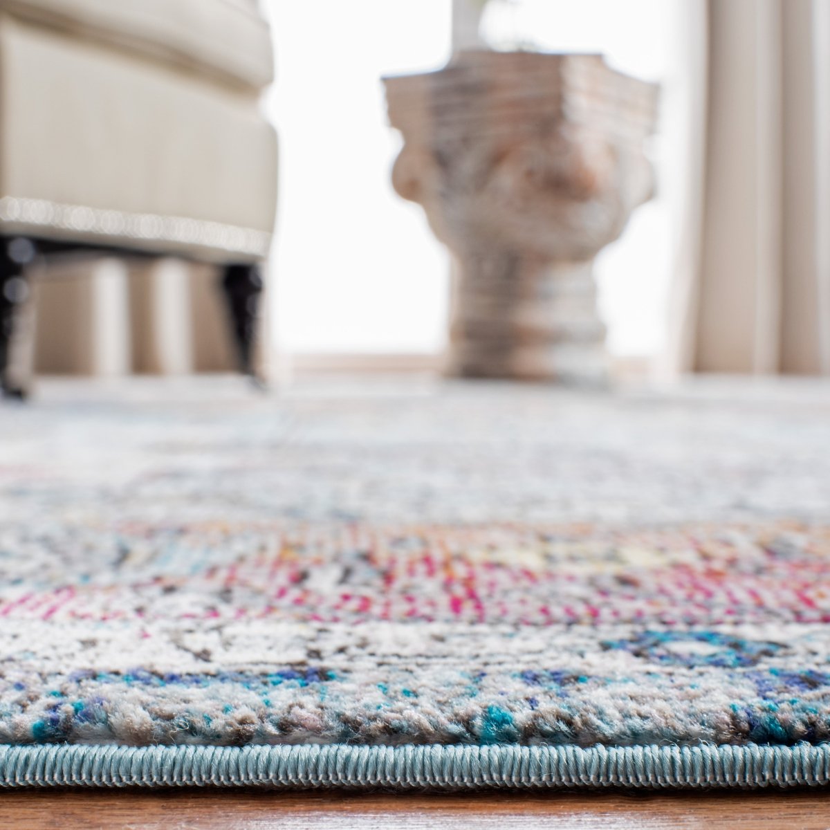 Safavieh Aria Ara191K Turquoise/Light Orange Rugs.