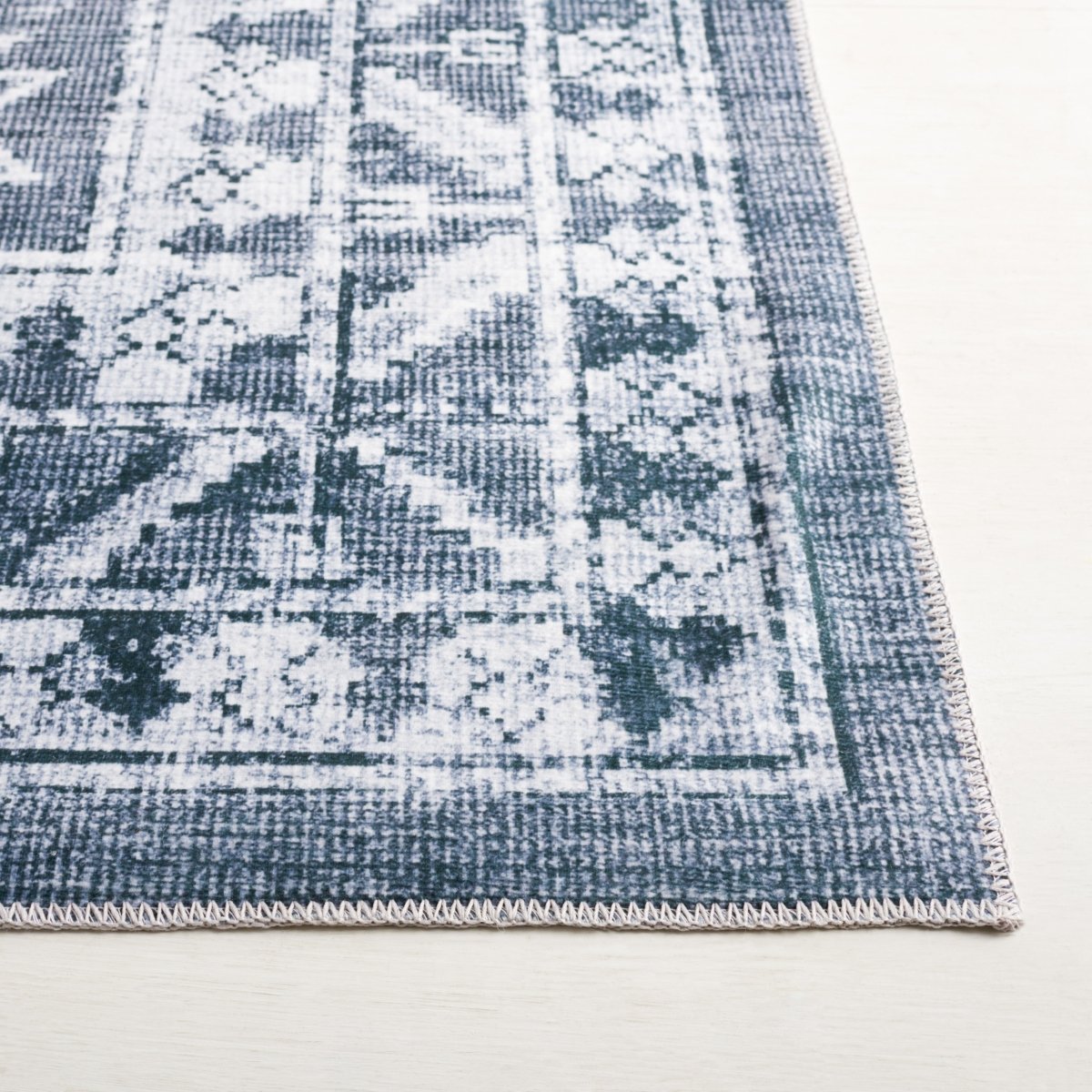 Safavieh Arizona Arz108F Grey Green/Ivory Rug.