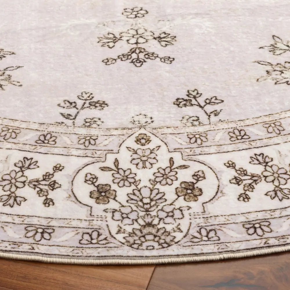 Safavieh Arizona 6'-0" x 6'-0" Rug in Beige / Ivory