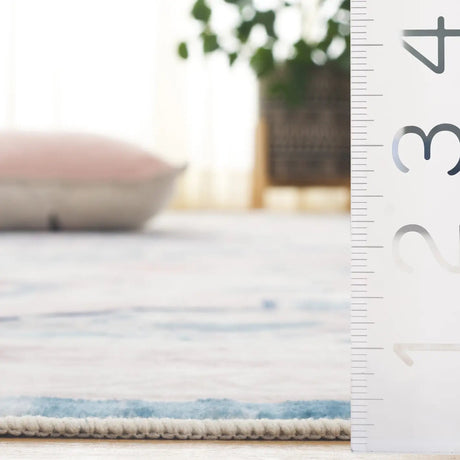 Safavieh Arizona 4'-0" x 6'-0" Rug in Ivory / Aqua