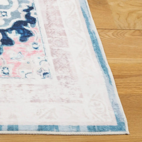 Safavieh Arizona 4'-0" x 6'-0" Rug in Ivory / Aqua