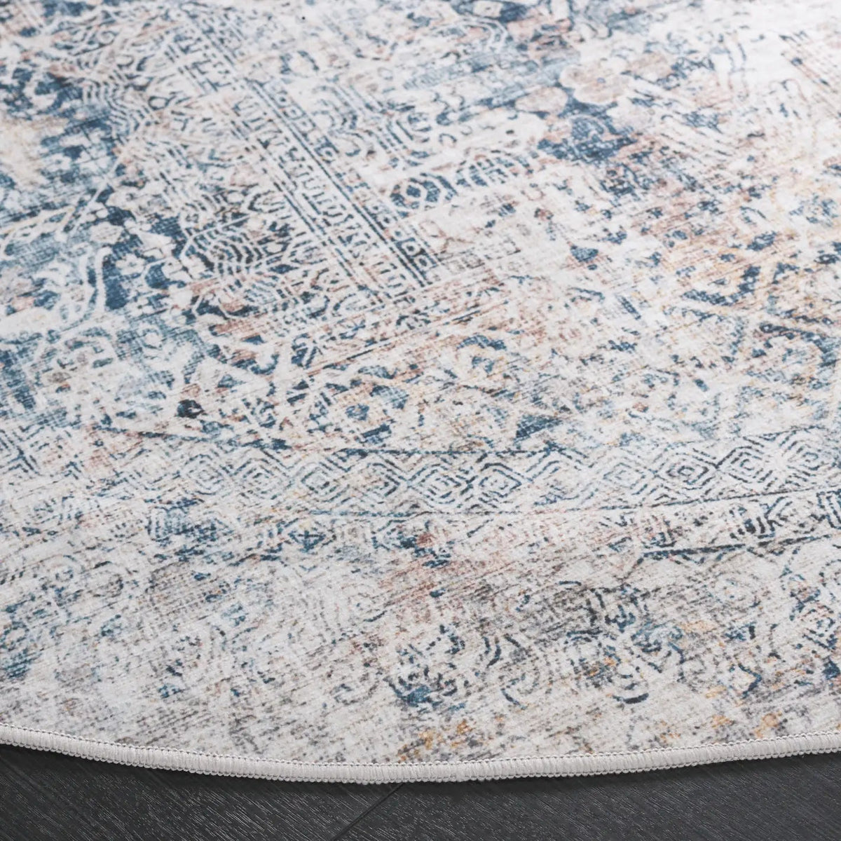 Safavieh Arizona 6'-0" x 6'-0" Rug in Navy / Beige