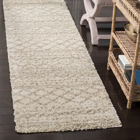 Safavieh Arizona Shag Asg741A Ivory/Beige Rug.