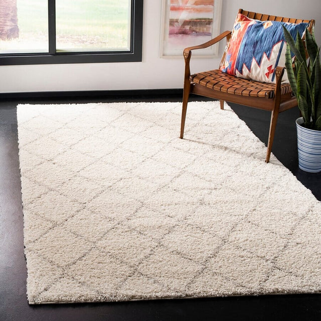 Safavieh Arizona Shag Asg742A Ivory / Beige Rugs.