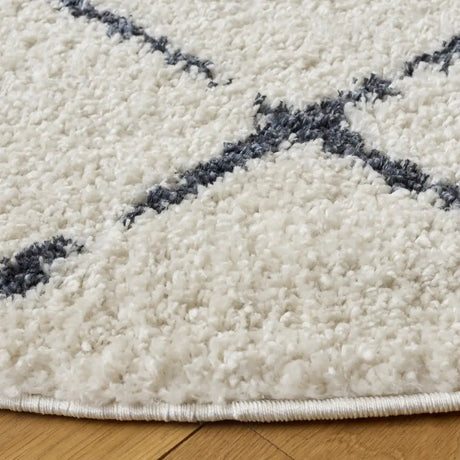 Safavieh Arizona Shag 6'-7" x 6'-7" Rug in Ivory / Slate