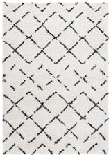 Safavieh Arizona Shag 4'-0" x 6'-0" Rug in Ivory / Black