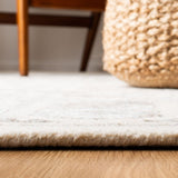 Safavieh Artistry Arr665B Ivory/Beige Rug.