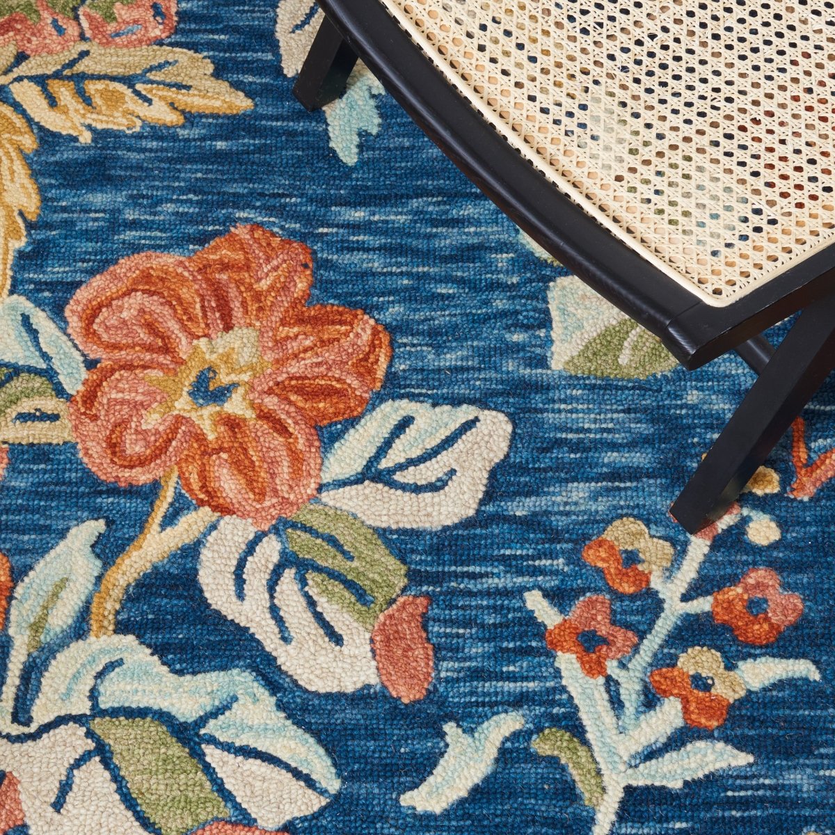 Safavieh Aspen Apn133M Blue/Orange Rug.