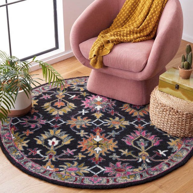 Safavieh Aspen Apn135Z Black/Pink Rug.