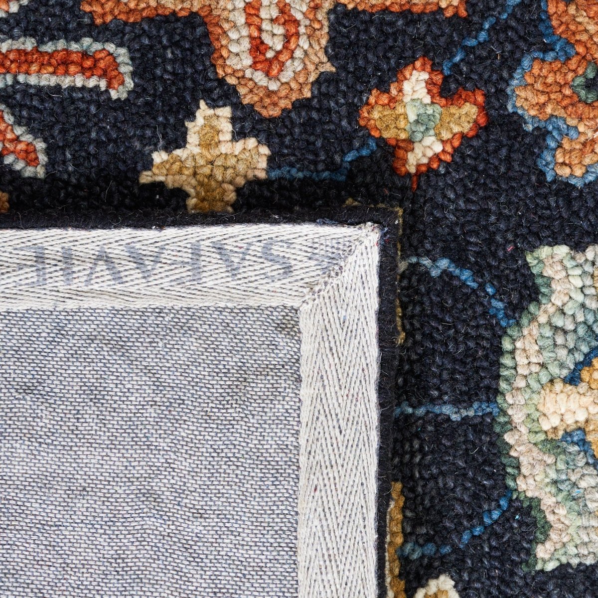 Safavieh Aspen Apn145Z Black/Rust Rug.
