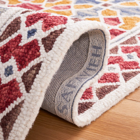 Safavieh Aspen Apn149Q Red/Yellow Rug.