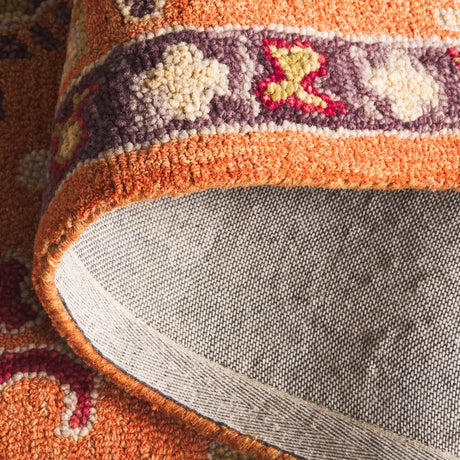 Safavieh Aspen 4'-0" x 6'-0" Rug in Rust / Red
