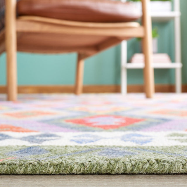 Safavieh Aspen Apn415A Ivory/Grey Rug.