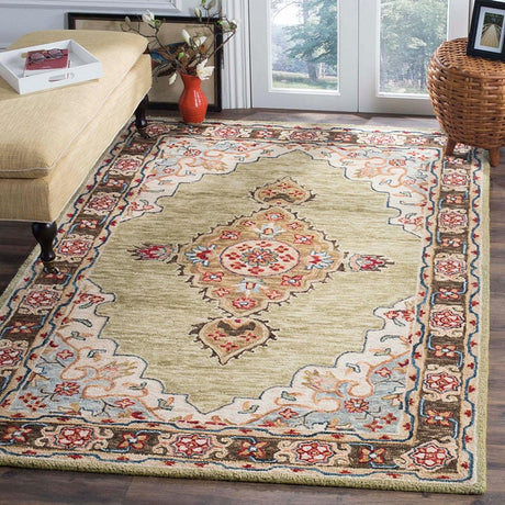 Safavieh Aspen Apn506A Sage / Brown Rugs.