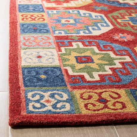 Safavieh Aspen Apn802Q Red/Blue Rug.