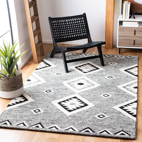 Safavieh Aspen Apn814Z Black/Ivory Rug.