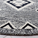 Safavieh Aspen Apn814Z Black/Ivory Rug.