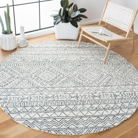 Safavieh Aspen Apn821A Ivory/Black Rug.