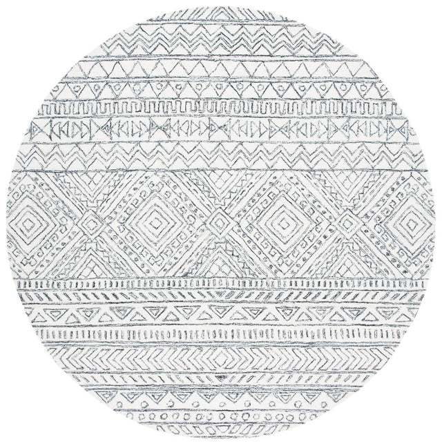 Safavieh Aspen Apn821A Ivory/Black Rug.