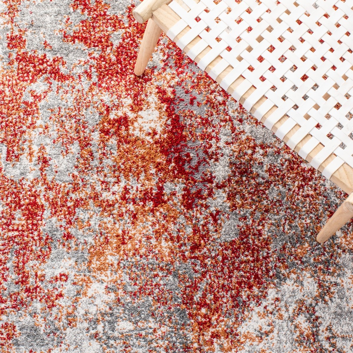 Safavieh Aston Asn710Q Red/Grey Rugs.