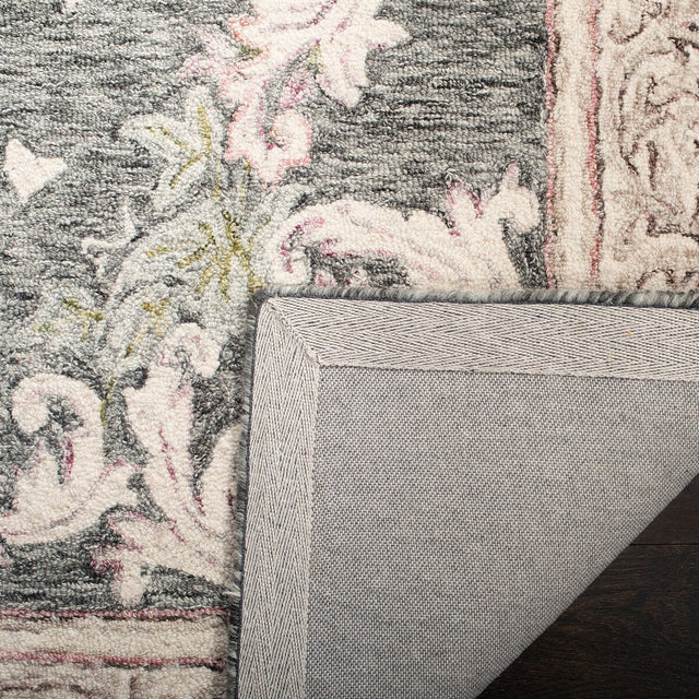 Safavieh Aubusson Aub105H Ivory / Charcoal Rugs.