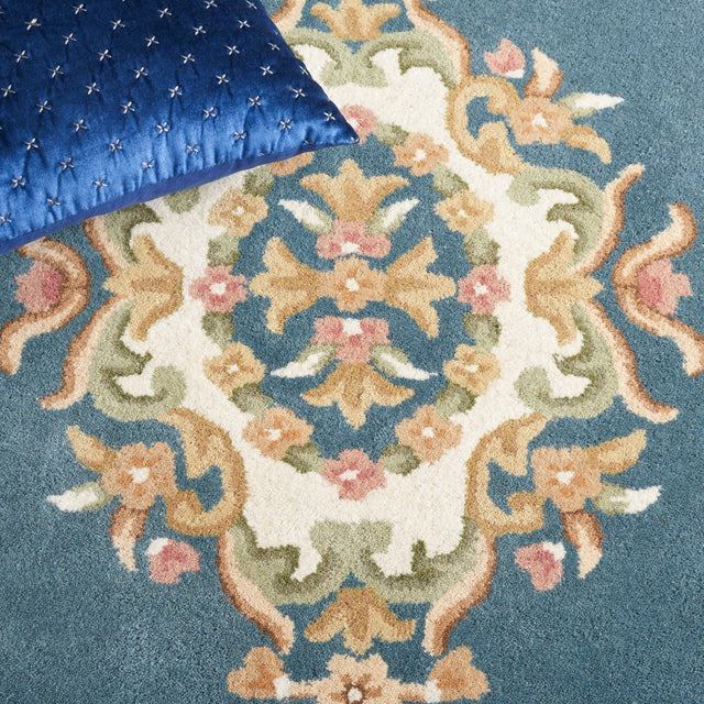 Safavieh Aubusson Aub301M Blue/Ivory Rug.