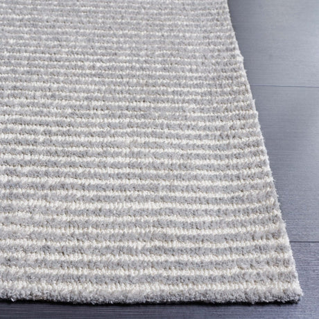 Safavieh Audrey Aud101F Ivory/Grey Rug.