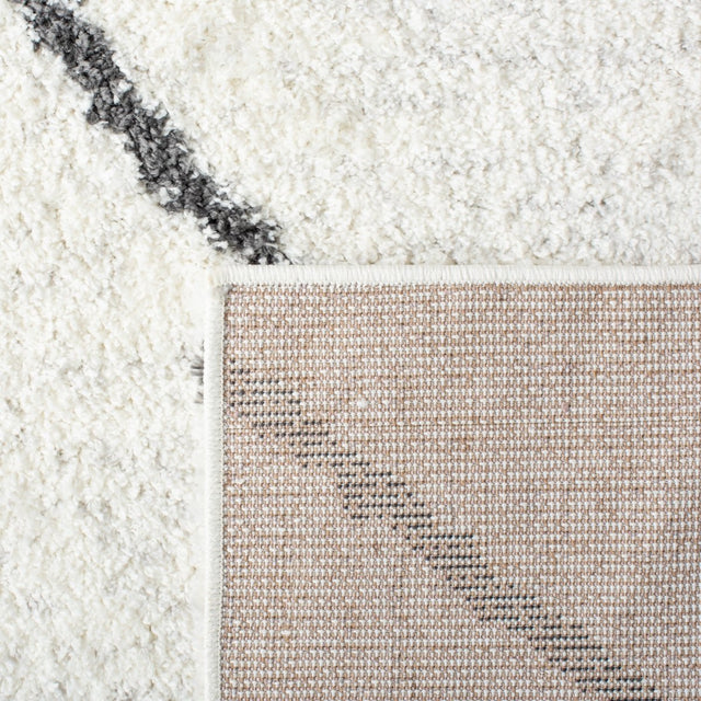 Safavieh August Shag Aug572A Ivory/Black Rugs.