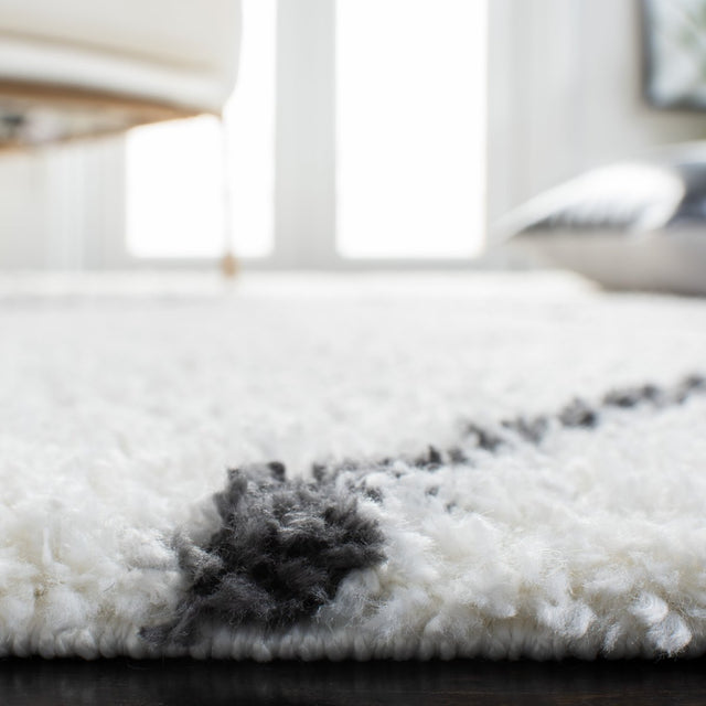 Safavieh August Shag Aug582F Ivory/Dark Grey Rugs.