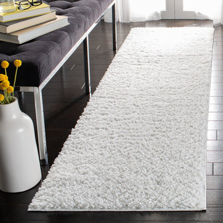Safavieh August Shag Aug900A White Rugs - aug900a-28