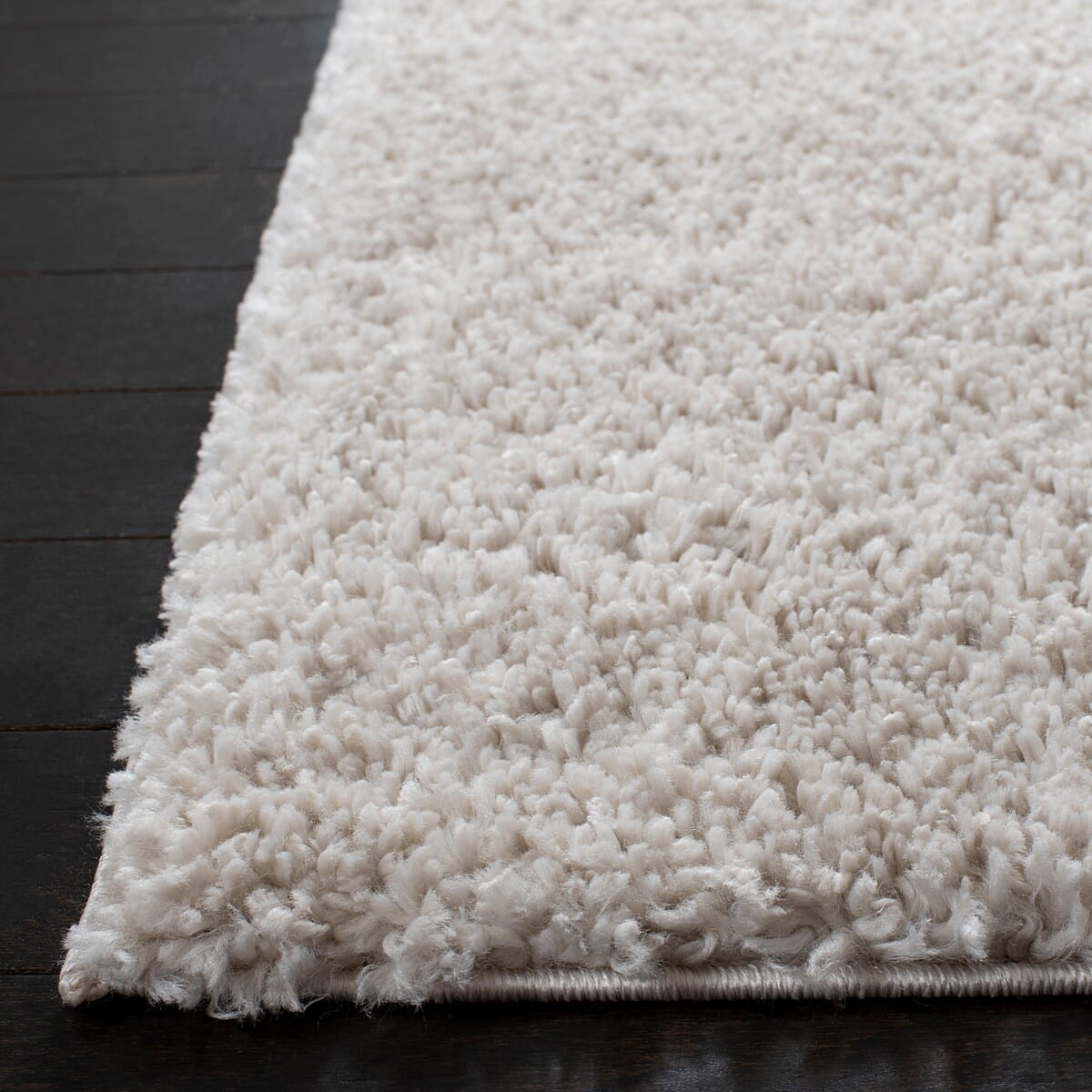 Safavieh August Shag Aug900D Beige Rug.
