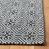 Safavieh Augustine Agt402H Black/Light Grey Rugs.