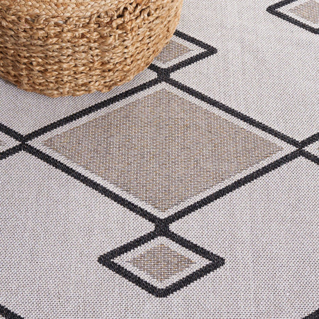 Safavieh Augustine Agt439B Beige/Black Rug.