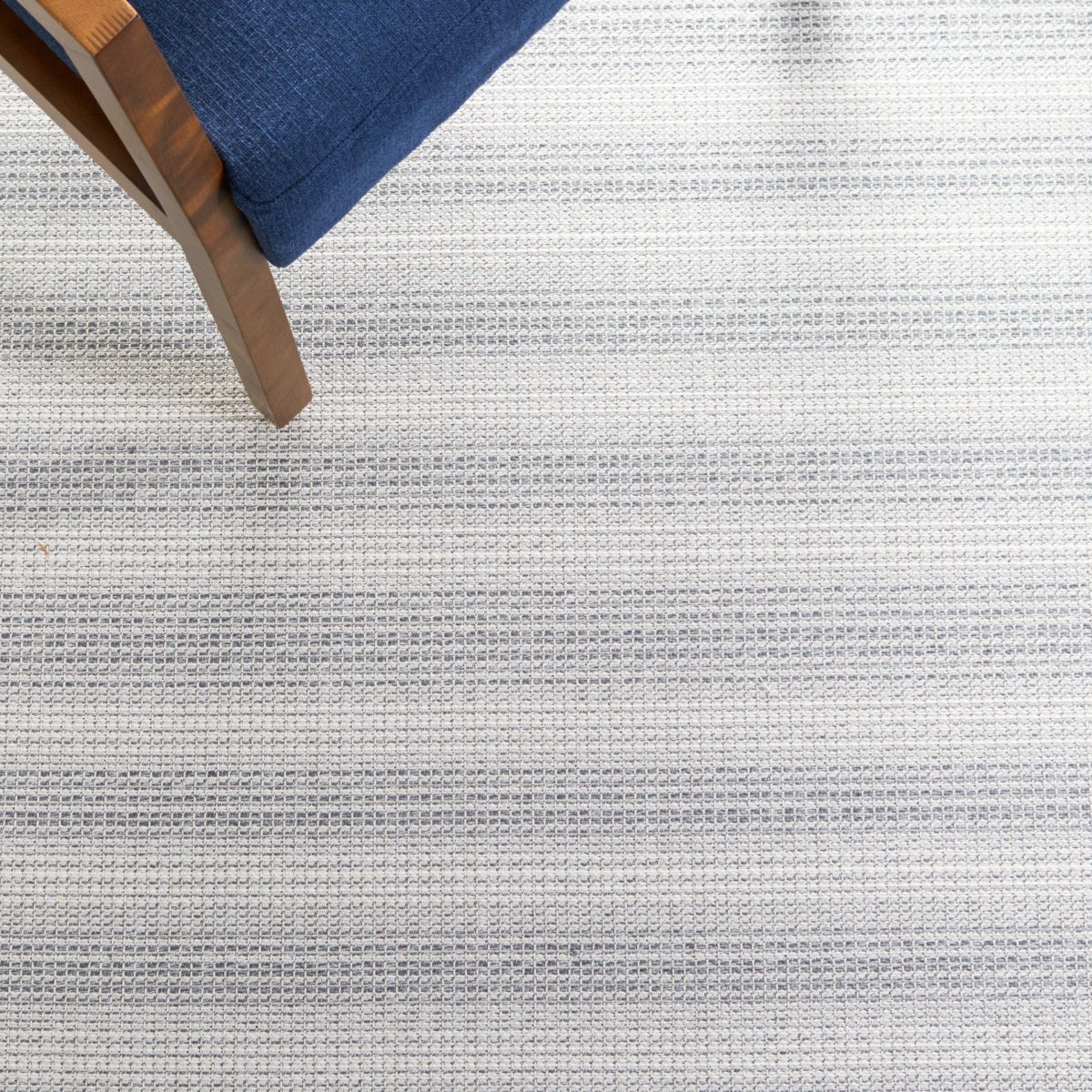 Safavieh Augustine Agt501G Ivory/Dark Grey Rug.