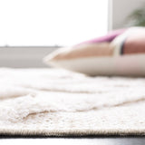 Safavieh Augustine Agt730B Beige/Ivory Rug.