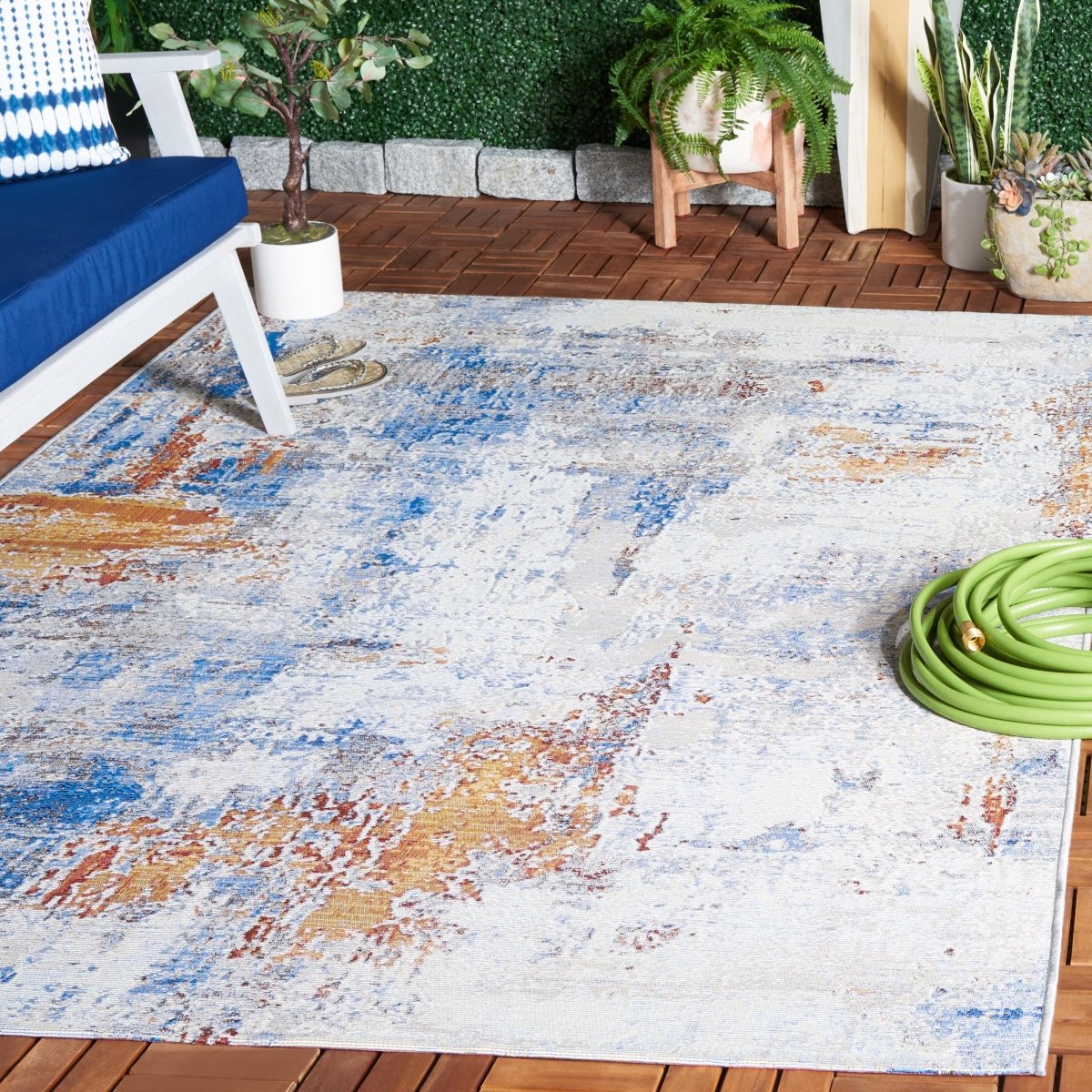 Safavieh Barbados Bar537A Ivory/Blue Rust Rug.