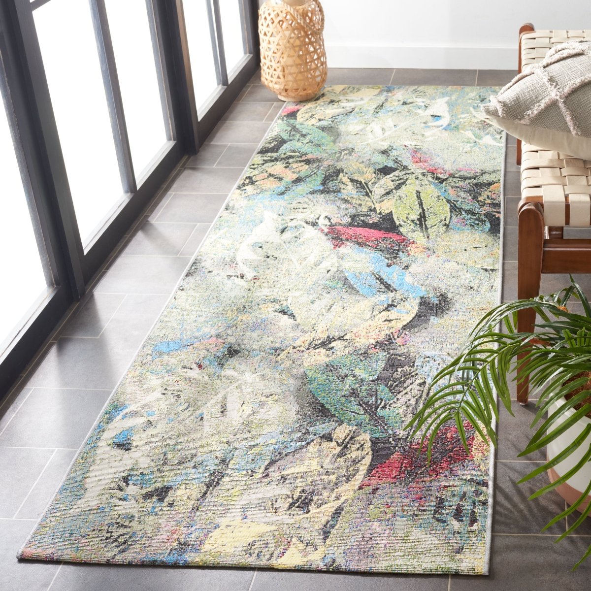 Safavieh Barbados Bar542Y Black Green/Pink Rug.
