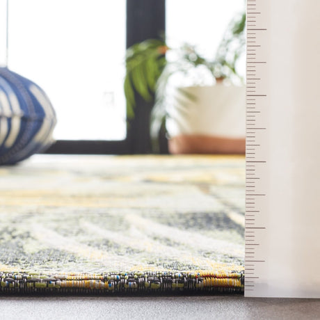 Safavieh Barbados Bar543Y Green/Black Gold Rug.