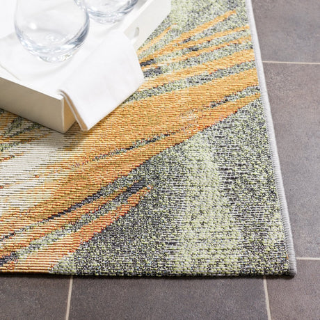 Safavieh Barbados Bar543Y Green/Black Gold Rug.