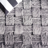 Safavieh Barbados Bar557Z Black/Ivory Rug.