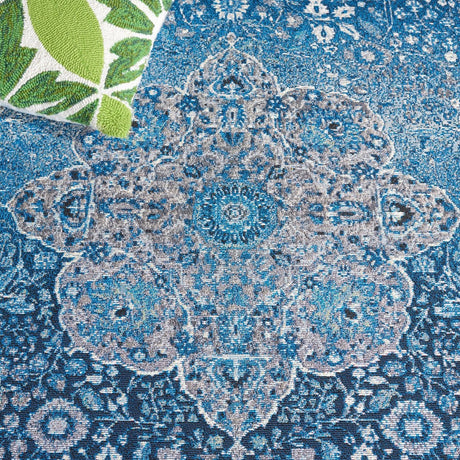 Safavieh Barbados Bar558M Blue/Ivory Rug.