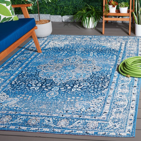 Safavieh Barbados Bar558M Blue/Ivory Rug.