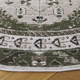 Safavieh Bayside 6'-7" x 6'-7" Rug in Green / Beige