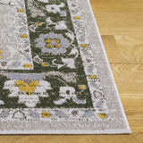 Safavieh Bayside 4'-0" x 6'-0" Rug in Green / Beige